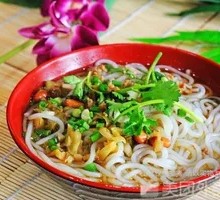 Braised Beef Rice Noodles