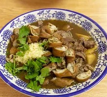 Beijing-style Braised Pork and Steamed Bread