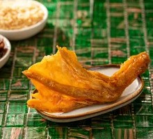Skin-on Duck Feet