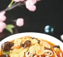 Tomato and Egg Noodles