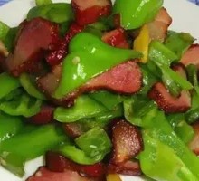 Sichuan Pepper Stir-Fried Preserved Pork with Rice