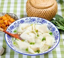 高汤鸡蛋云吞