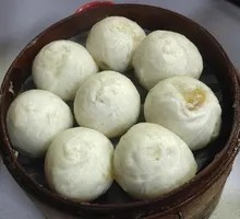 Preserved Vegetable and Pork Steamed Bun