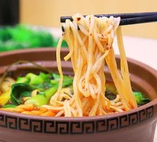 Hot Pot Spicy Instant Noodles
