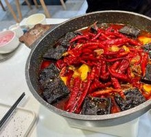 臭豆腐火山牛腩煲