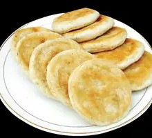 烧饼夹卤蛋