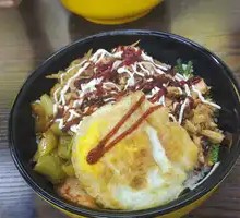 Honey-glazed BBQ Rice Bowl