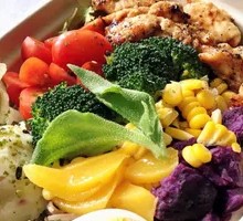 香煎鸡胸肉沙拉