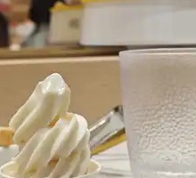 牛乳冰琪淋