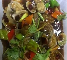 Spicy Stir-Fried Clams