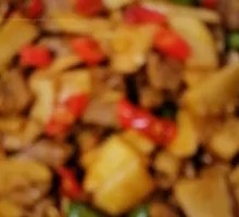 Stir-fried Pork with King Oyster Mushrooms