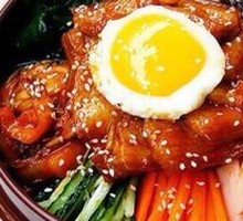 火辣鸡石锅拌饭