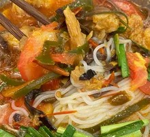 Tomato Braised Pork Noodles