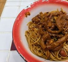Sauce-Braised Squid with Rice Noodles