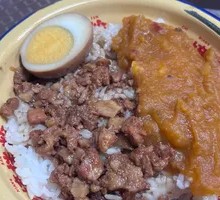 金牌卤肉拌饭