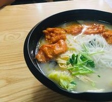 奥尔良鸡腿米线