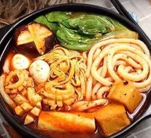 三荤四素米线