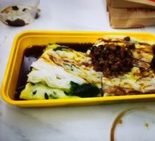 爽滑Q弹鸡蛋瘦肉肠粉