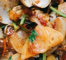 Spicy Stir-Fried Clams