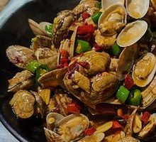 Spicy Stir-Fried Clams