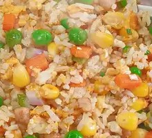 时蔬蛋炒饭