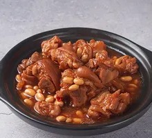 Stewed Pork Shank with Soybeans Rice
