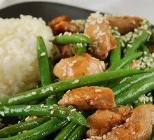 Stir-fried Green Beans with Pork over Rice