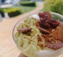 Greek Yogurt Bowl