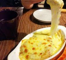 Bacon and Cheese Baked Mashed Potatoes