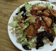 Cabbage, Black Fungus, and Tofu Stir-fry
