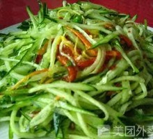 黄瓜拌金针菇