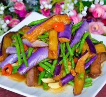 Stir-Fried Long Beans with Eggplant Strips
