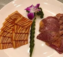 Pig Ear with Beef
