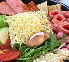 Military-style Hot Pot