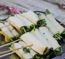 Cilantro-wrapped tofu skin rolls