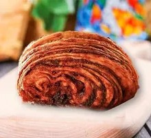 Brown Sugar Sesame Paste Swirl Bun