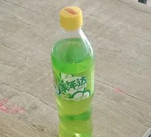 Apple-flavored Mirinda