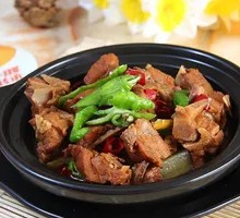黄焖排骨大锅