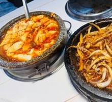 Stone Pot Squid