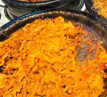 Spicy Sauerkraut in Stone Pot