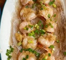 Garlic Shrimp with Rice Noodles