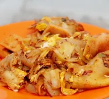 Egg and Crab Stick Grilled Cold Noodles