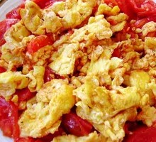 Scrambled Eggs with Tomatoes