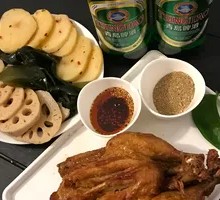 炸鸡啤酒