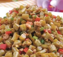 Sour Pickled Beans with Minced Pork