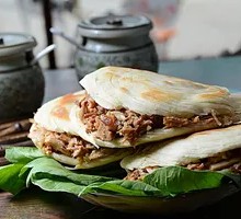 Lao Tongguan Lean Pork Steamed Bun