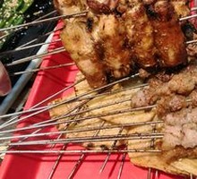 Charcoal-grilled Lamb Skewers