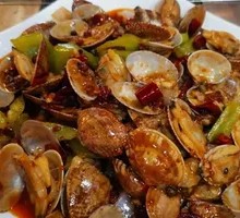 Spicy Stir-Fried Clams
