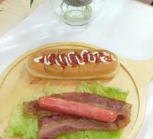 Italian Bacon Hot Dog