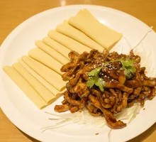 Beijing-style Shredded Pork in Soy Sauce